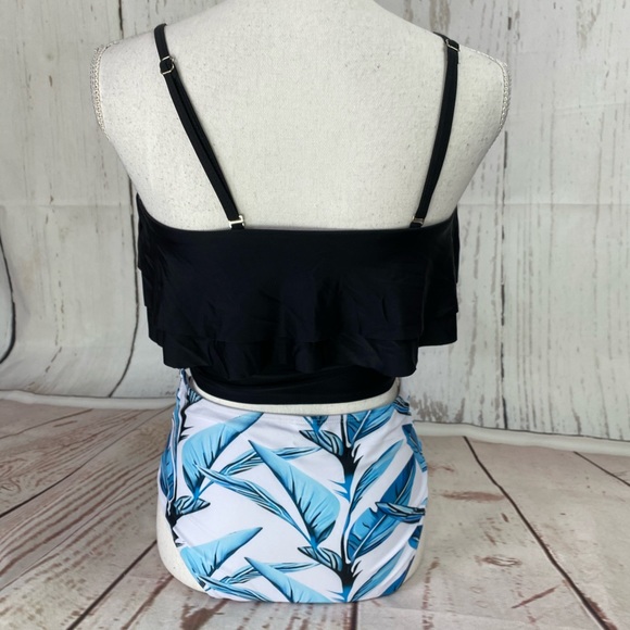 Bikini - Picture 4 of 6